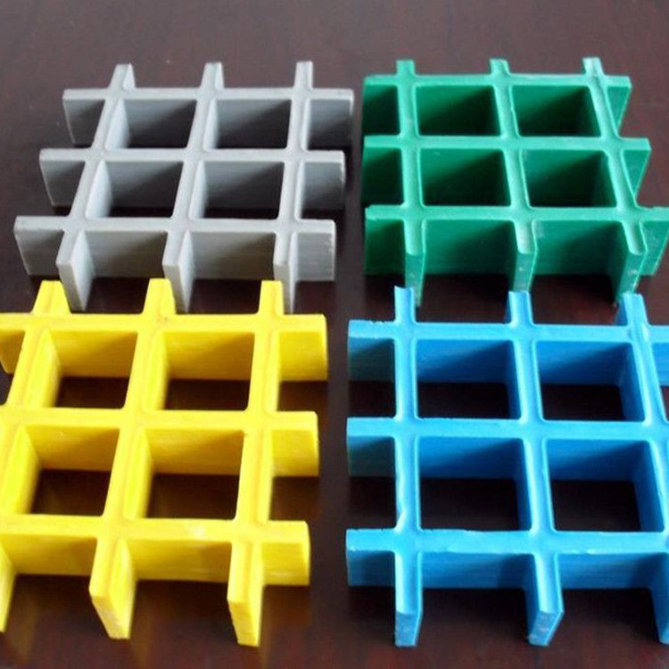 玻璃格柵作為護(hù)樹板使用的原因